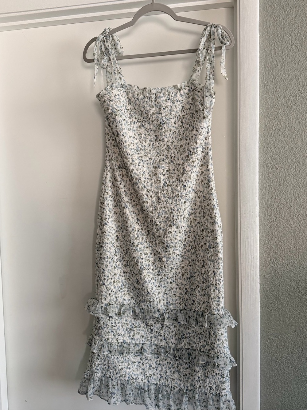 Abercrombie & Fitch Midi Dress with Blue Floral Print